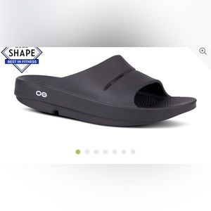 OOFOS size 7